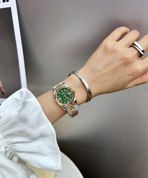 0276889a5f9948e8a3c6400c8945604d-1