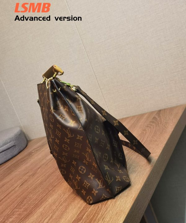 037783567ece436dba7016879eeacd09-1