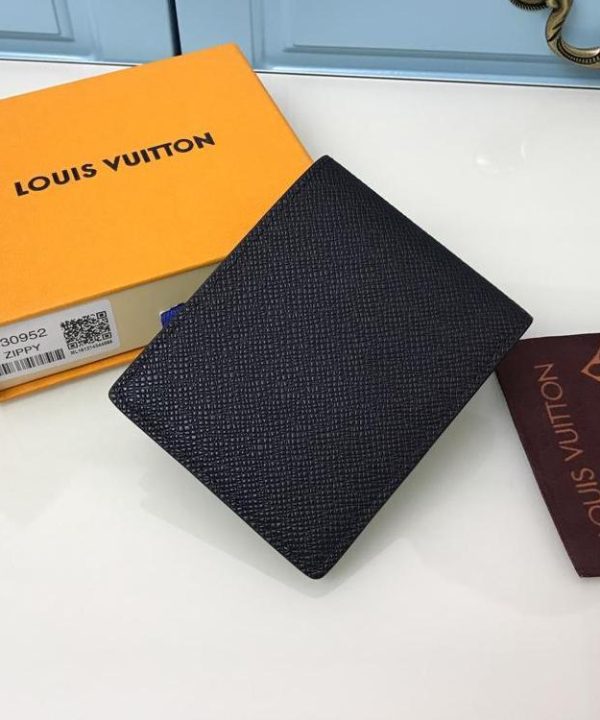 03cde3612ae24385b2132aa9fa76551a-1