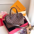 0645e0eb3de74e4cae2f89b18e399838-1