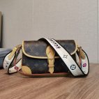 07b72b1f41274854979dba03d9ea9b29-1