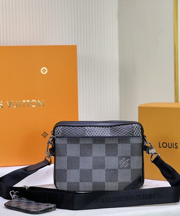 0b16ed77fae047f49bc1789471e7e3df-1