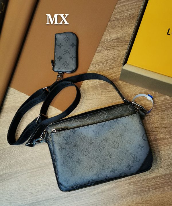 0eb62b6472fb4bf58bc9cb0a312e8741-1