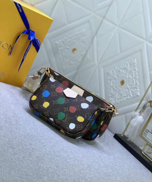 121b0d0aab444c8582648a36458032ad