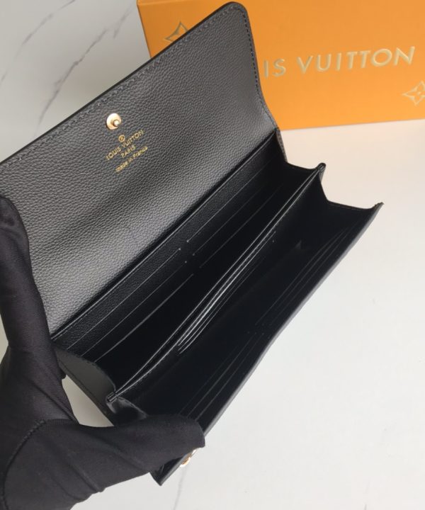 1555fe9d6eaa40a990e72a83837a902e-1 1555fe9d6eaa40a990e72a83837a902e-1