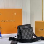 172fa972667846cf88913397c9a3094e-1