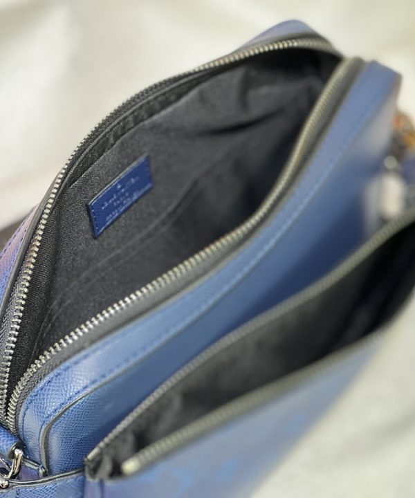 18b563acebd74daaa35f791b8370e23e-1