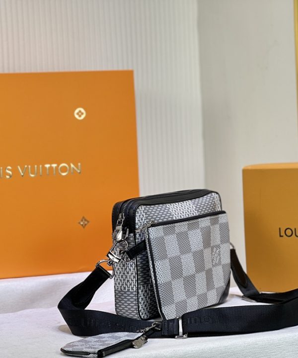 1aec88ad615c471ab6ef02dc1108f68c-1