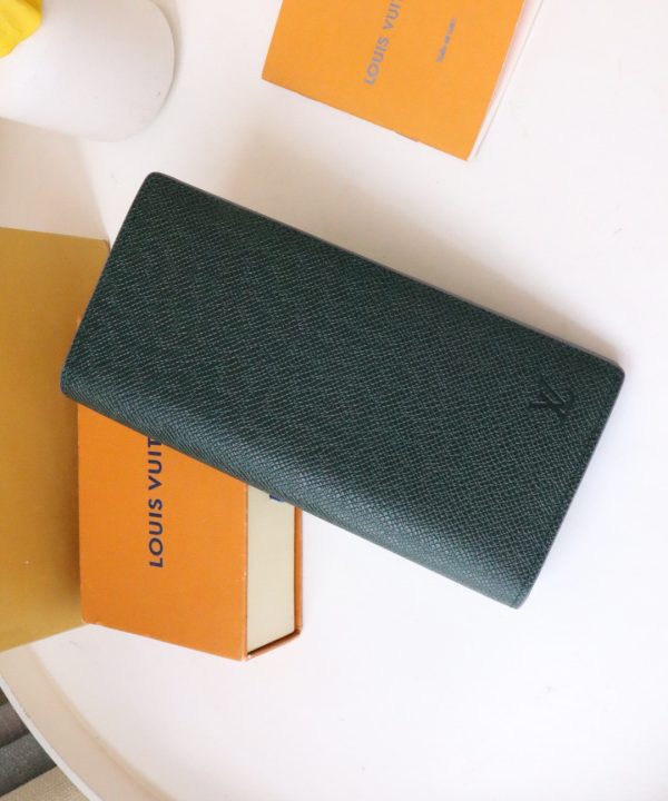 20db1c9b1d4e45d6b317bb543eb77725-1