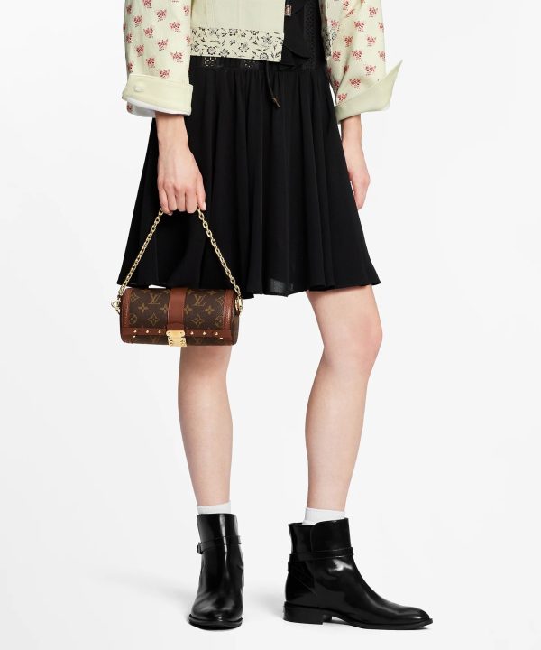 240e307cecb54ee0b0614e5dd0a66578-1