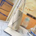 24a3e7b82b1b460bae7614c200153689-1