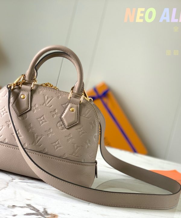 298cde6217f145249d2424ccbaa4c218-1