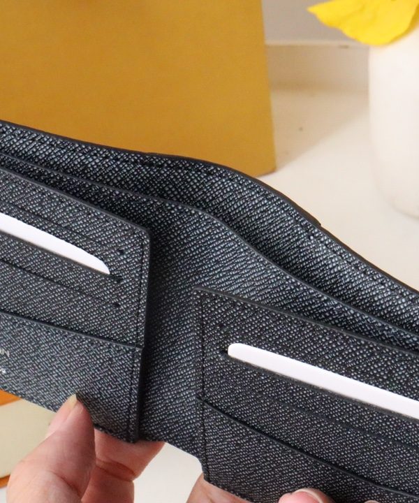 2af53746df7444e78f23263d478b5afd-1