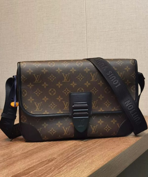 2f6b1330b313478a829393c99067fcb1-1