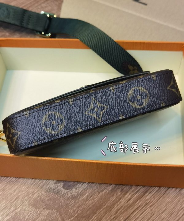 3001a6e0833d4813bd5545580c75c1e1-1