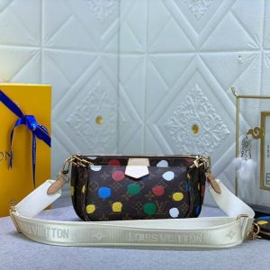 海外発送(10-15日にお届け)【LOUIS VUITTON レディース  バッグ 】Multi Pochette -24x16x6cm