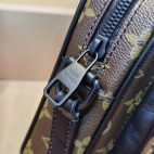 37ec06c0798e4eef91730c455a71e722-1