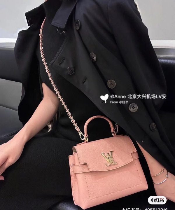 398f99d6c944408fb6dd899d4491ea83-1