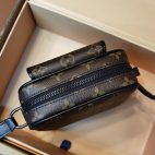 3c06e0f6db2249a18eb694416a6de4cd-1