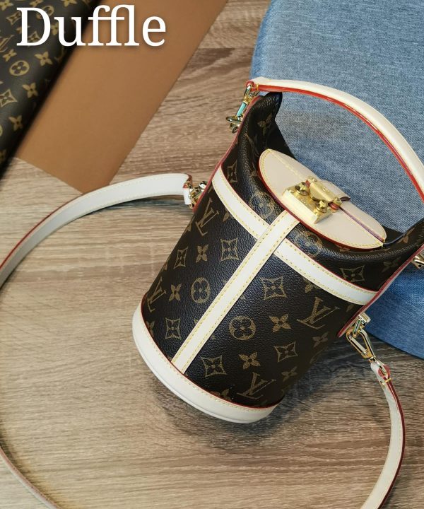 43cca5681bf8471d8baafbc4281e006c-1