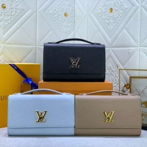海外発送(10-15日にお届け)【LOUIS VUITTON レディース  バッグ】 Lockme 23.5 x 16.0 x 5.5 CM  -3色