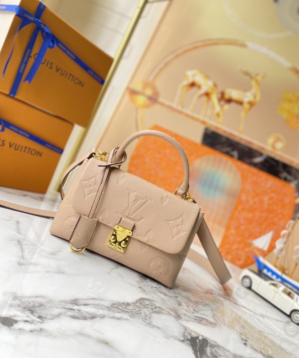 4994d9871d6b4d0a80c0cc0843985128-1