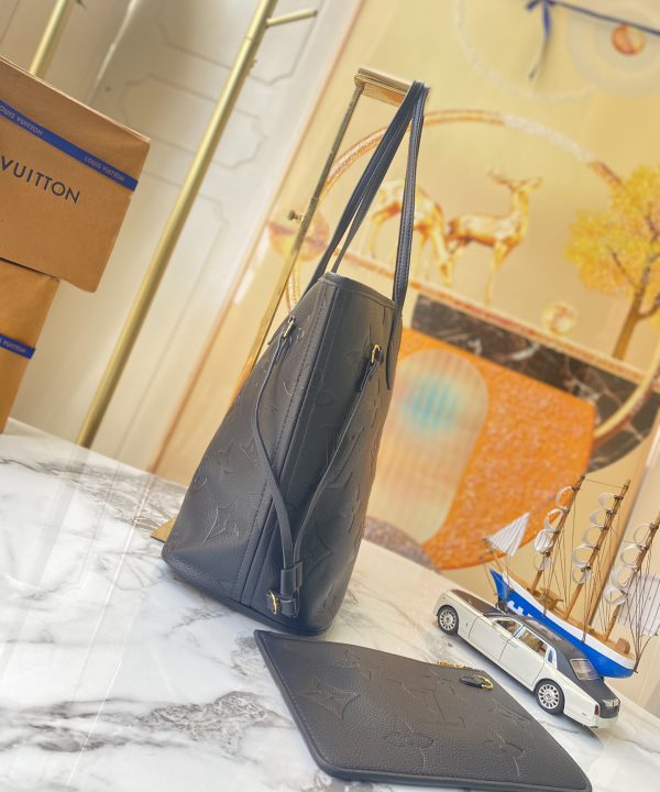 4d9869615a6c4678b5cda48e9233cdd0-1