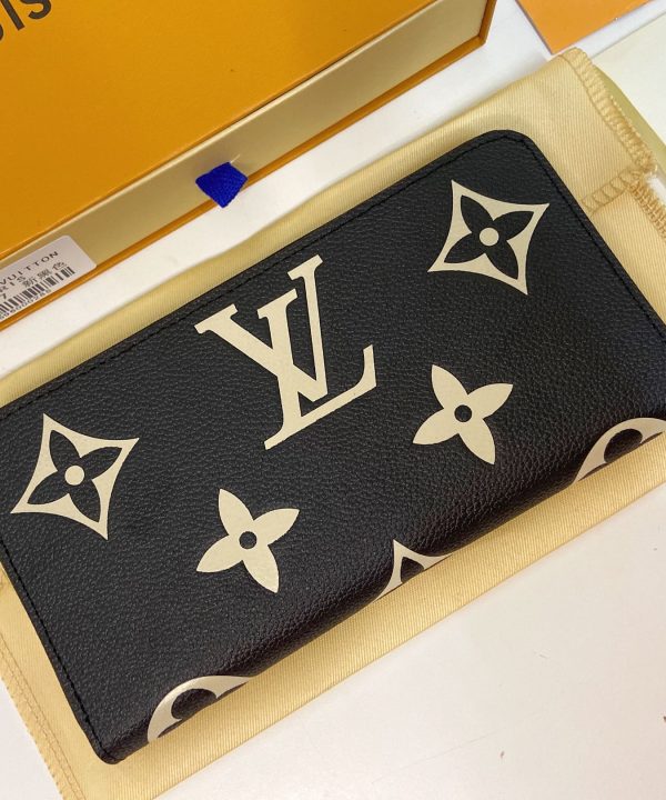 4e7173903cc54c99abd692689c8ef82c-1 4e7173903cc54c99abd692689c8ef82c-1