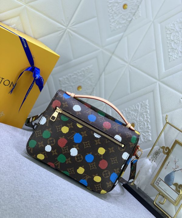 4f015d7034fc410f96a9a643ad7b3a64