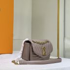 584b223d04d245b8901571d4c06df636-1