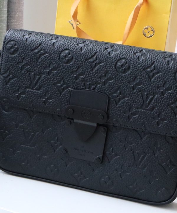 5e865774b1f34f8194b56bb286b67e20-1