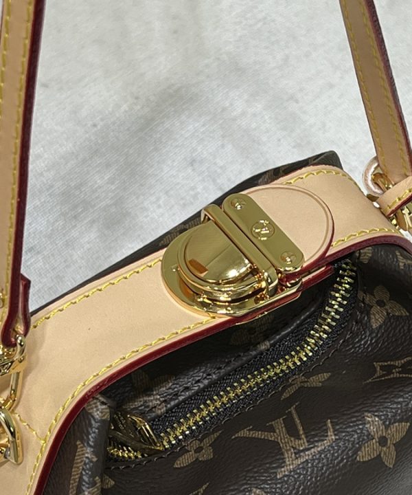 5fc819d8716d4df2a5369f08532eaf31-1