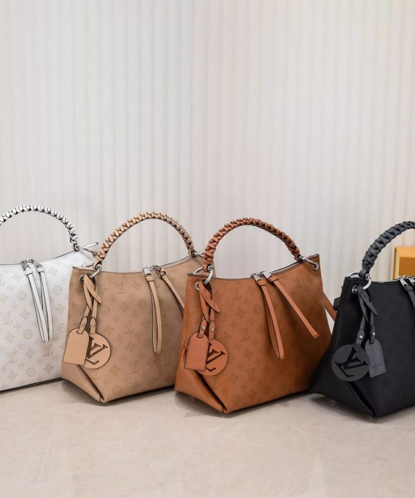 625c4687cc8b49a09c2a819245f15423-1