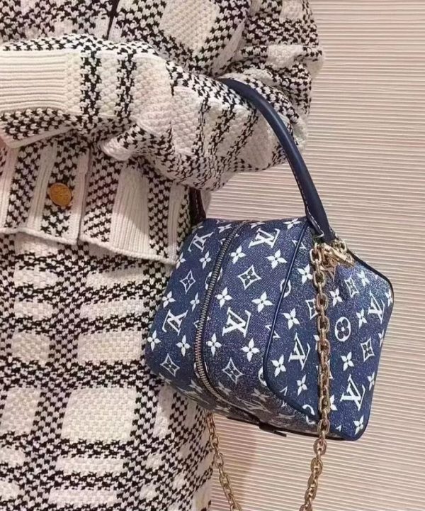 686ebd5cb06249888168f641cd571d4e