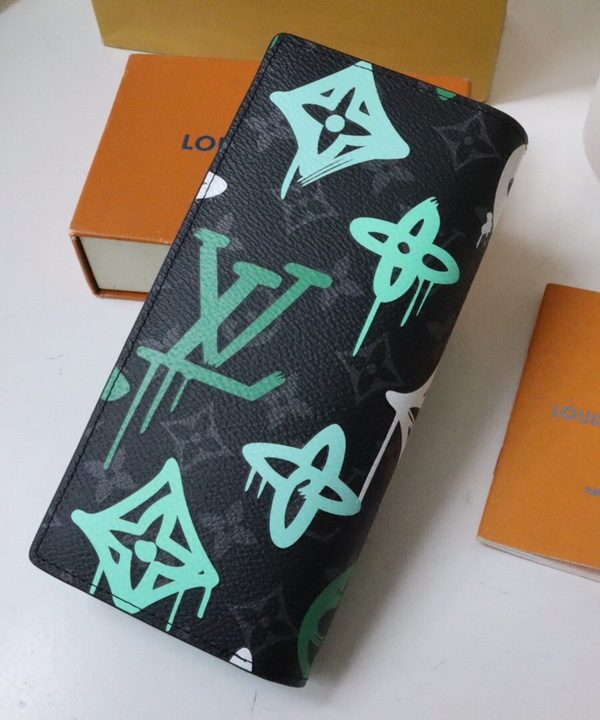 6d7184af33ec405bb249de565ab83ade-1