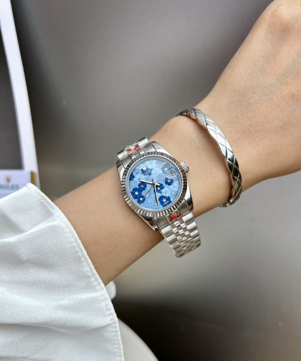 6d9962517b7c4db69c0f29e7683f208f-1