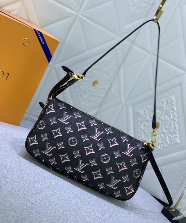 6e0e877d7d874e658477b58ef5848226-1