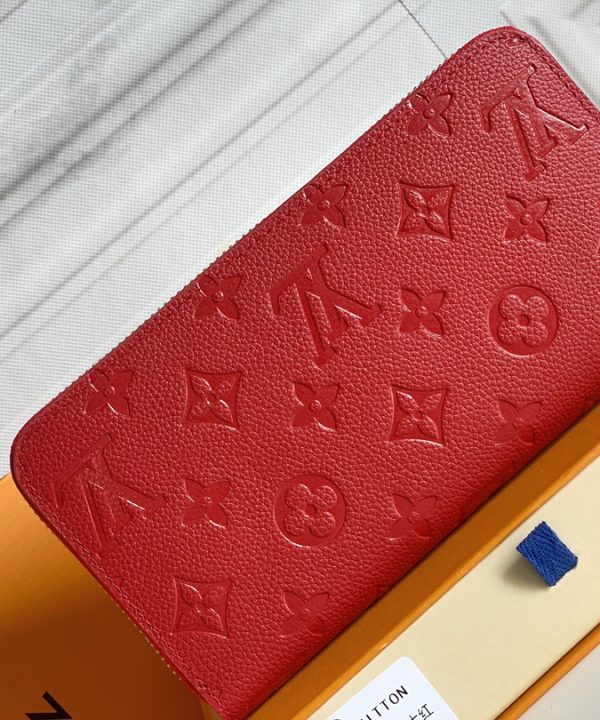 7721e54dbeea4ce1aa710ae95f28e02b-1