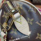 78042db928524070b2dc6216658fae4f-1