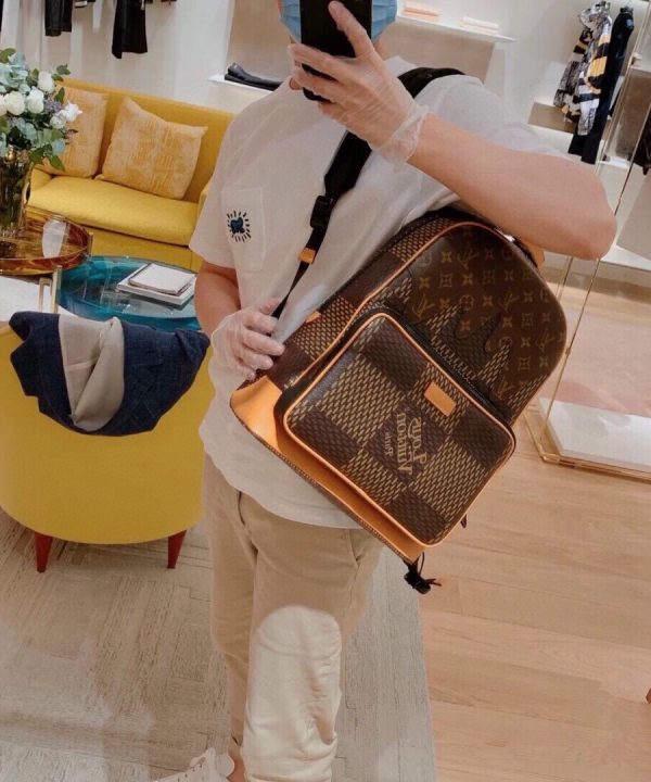 789fd8883c4f4f29a50a597834aa5a40-1