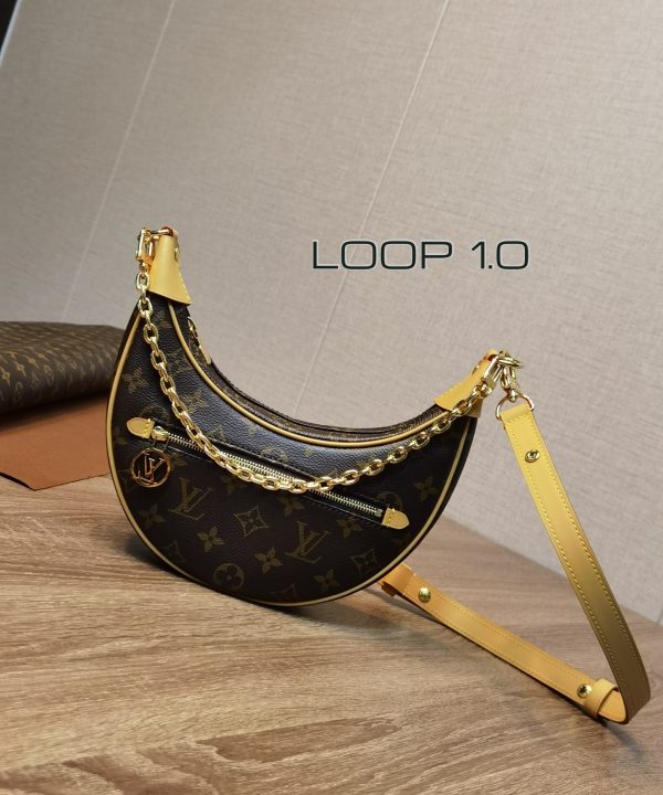 7b8bee4694584032981160d23a62f87c-1