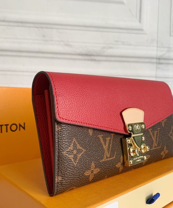 7c180ffc162b40c98953bbf2833773df-1