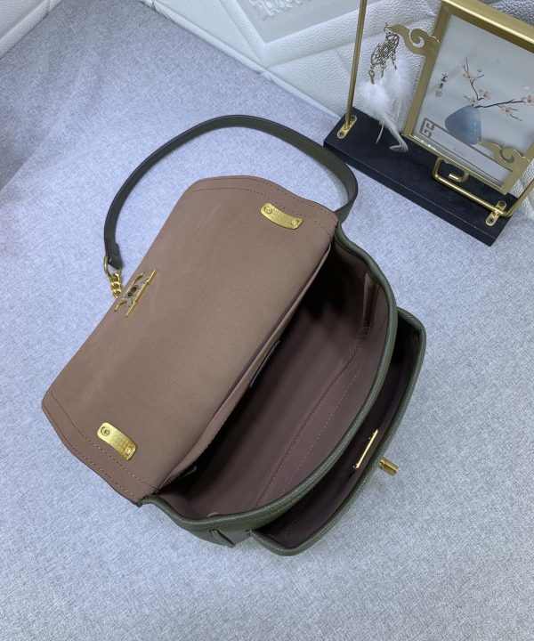 7d931b9299d04f36b8c074067a8fa9e1-1