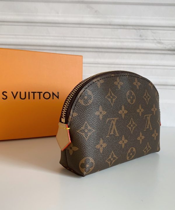 7e3a91542c7a4da185d66f4de85f346b-1