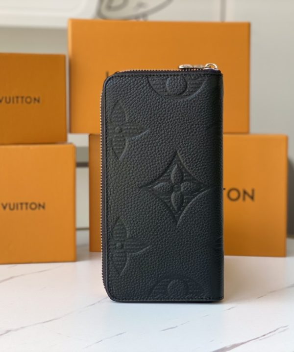 866025cacd32470ab65aca99661c3b4b-1