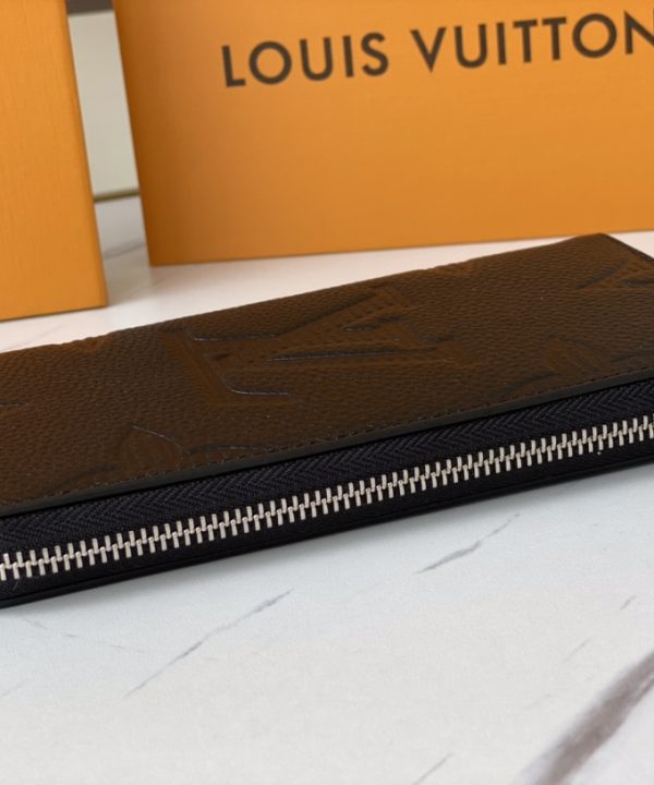 8caa3c2dfe794ebba02348e6fec8274a-1