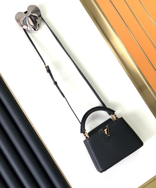 902586f6ba584eaf9d9d35910d48c1a2-1