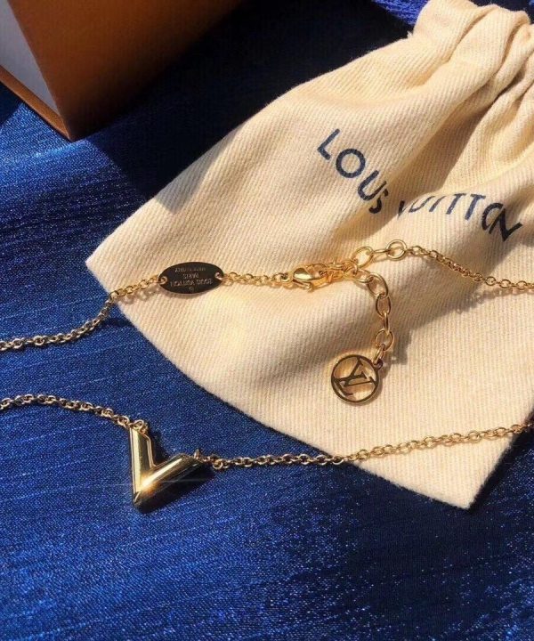 9050b179bf34410fba9761f8d83a511d-1