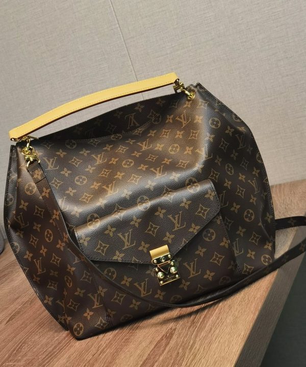 925b36860ae149a7b7a4c8c49e919319-1