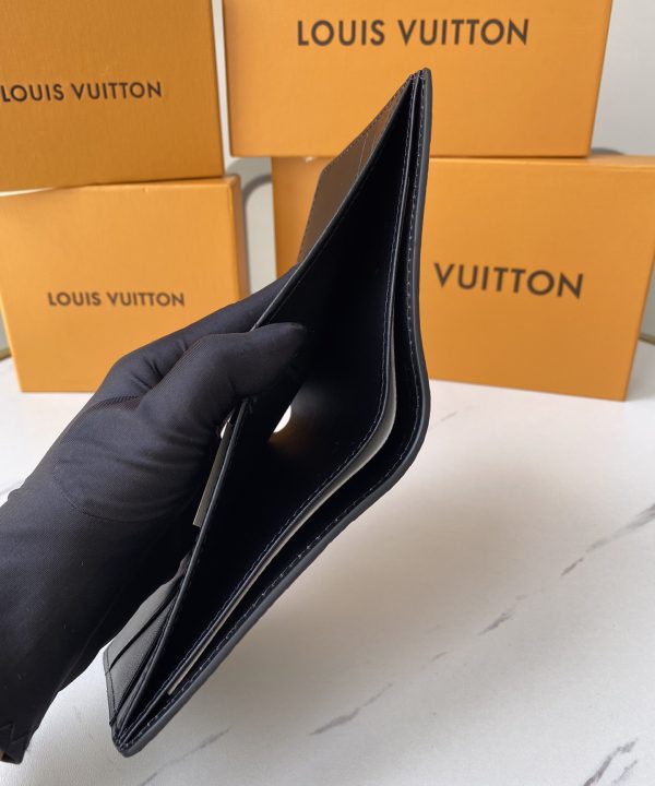 960601b151c0414bbd57cf81b00c3658-1